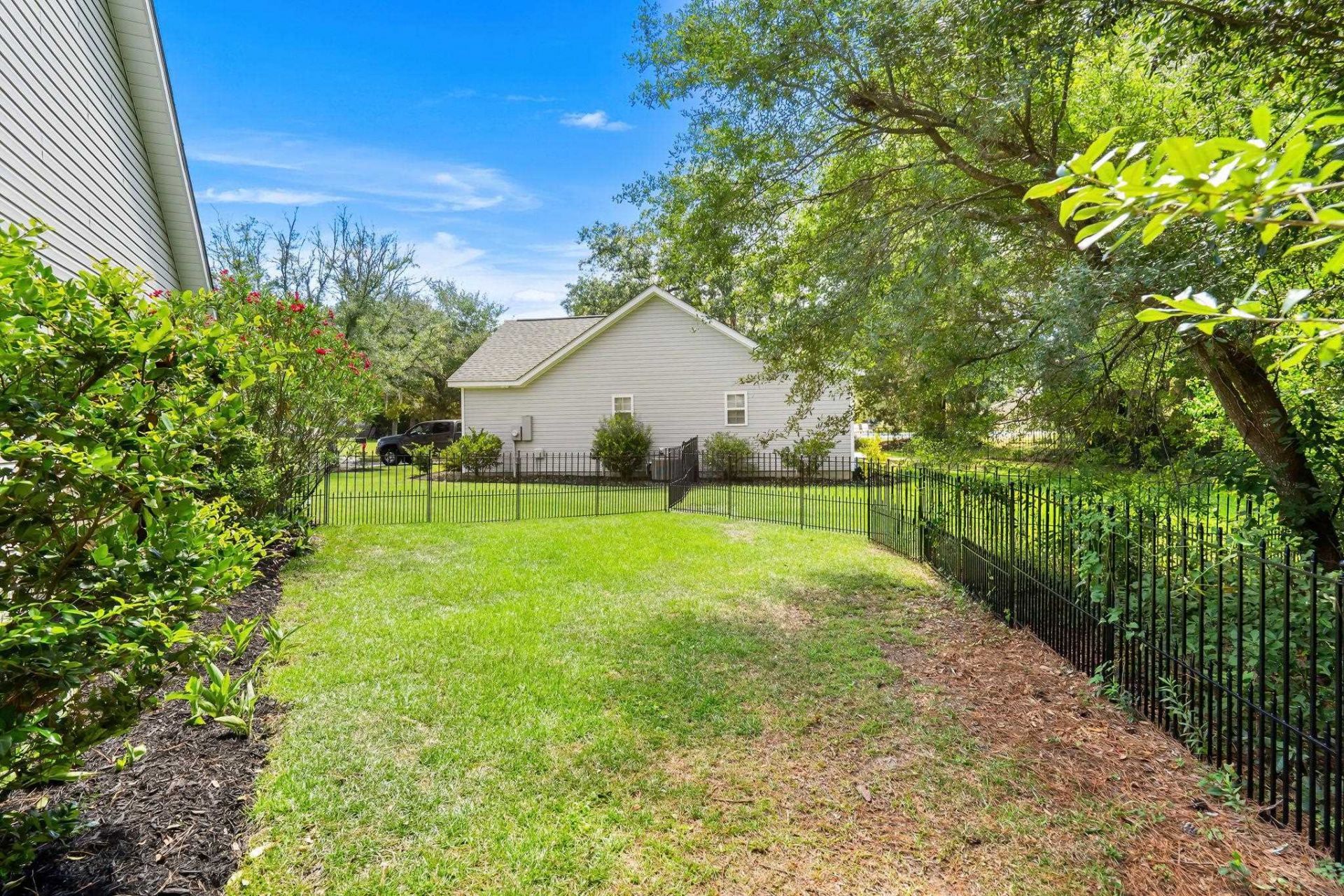 17 Sedley Ct. Photo 33