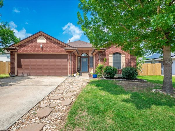 105 Dogwood DR, Georgetown, TX 78626