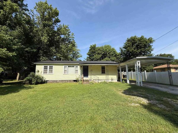 852 Circle Drive, Piggott, AR 72454