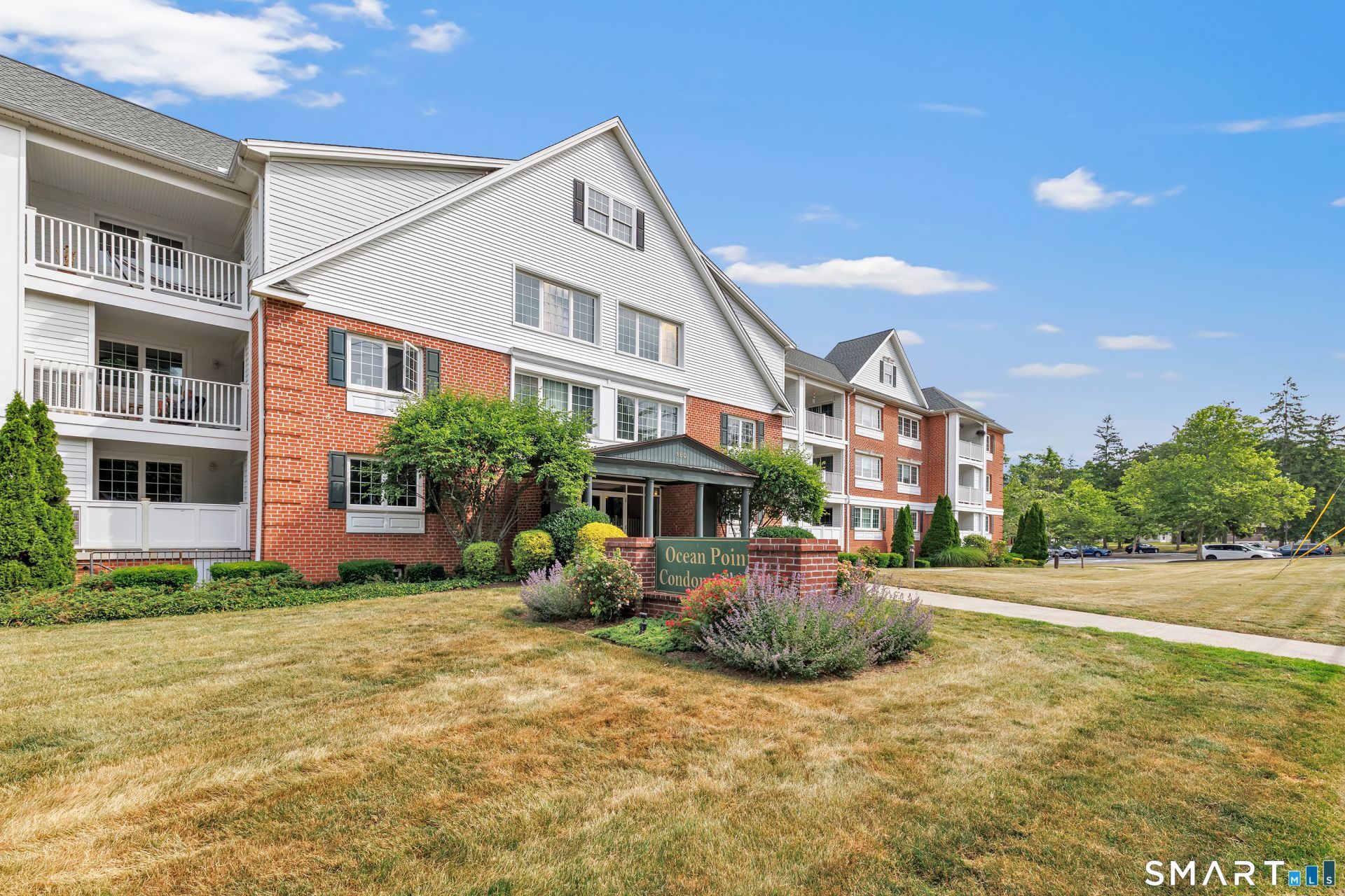 180 Melba, Unit 113, Milford, CT 06460 Main Photo