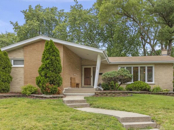 1500 Carson Drive , Homewood, IL 60430