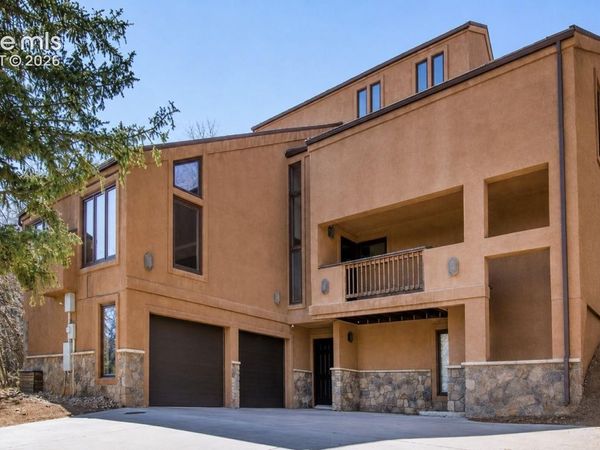 711 S Bear Paw Lane, Colorado Springs, CO 80906