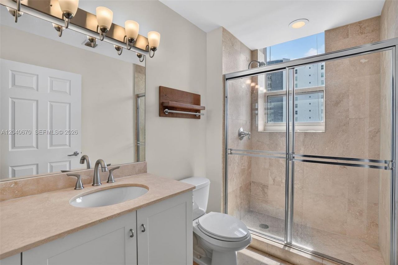 3232 SW 22nd Ter, Unit 601, Miami, FL 33145 Photo
