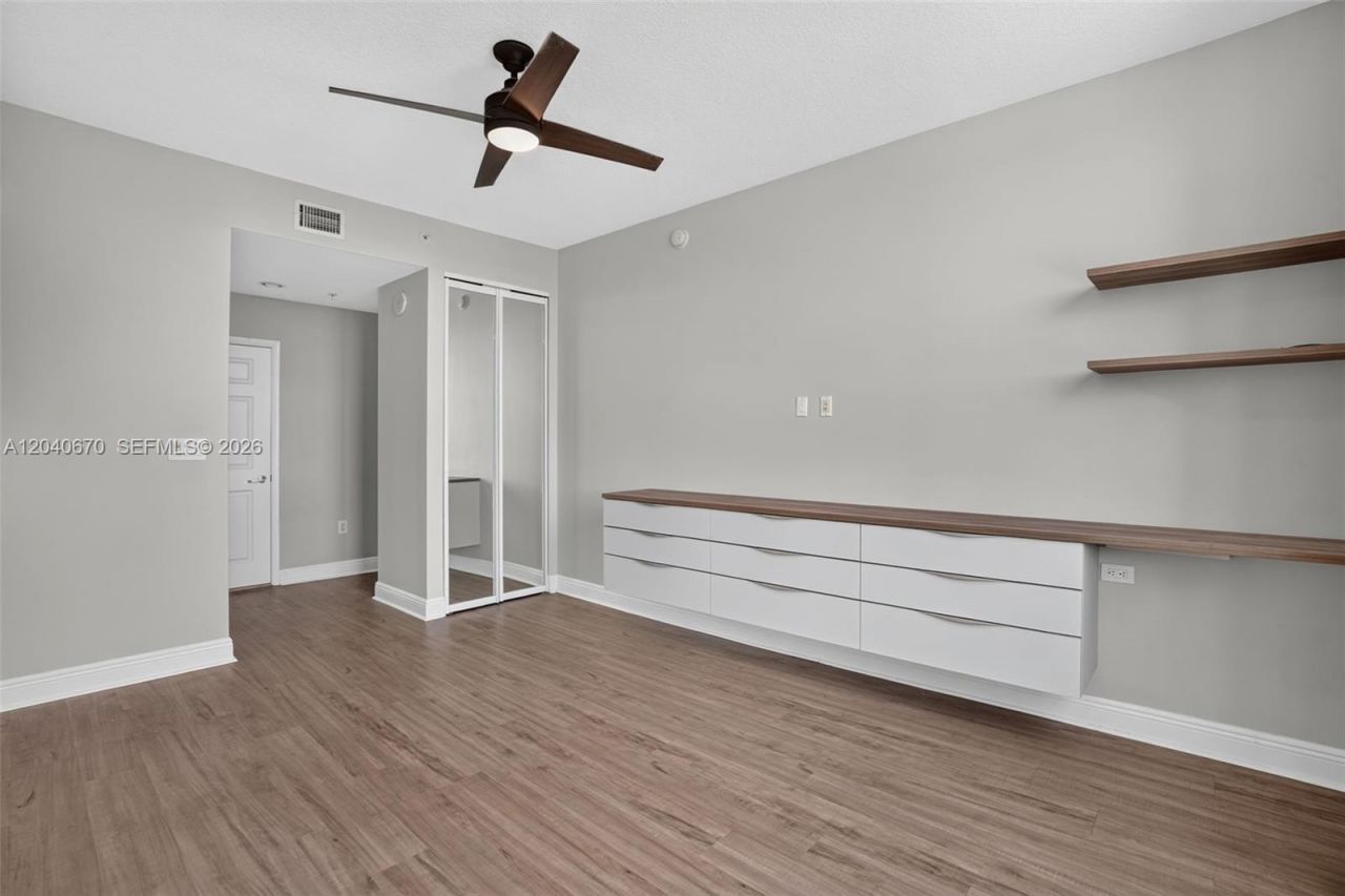 3232 SW 22nd Ter, Unit 601, Miami, FL 33145 Photo