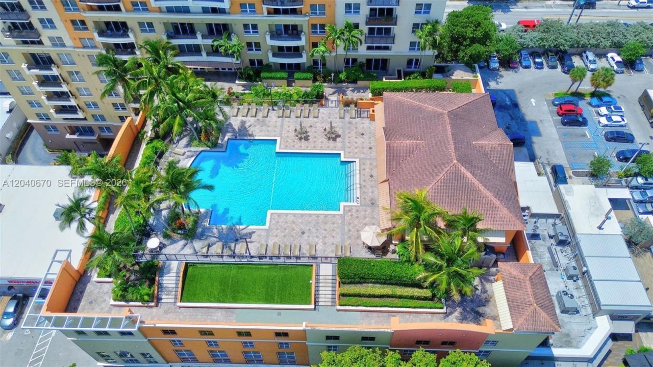 3232 SW 22nd Ter, Unit 601, Miami, FL 33145 Photo
