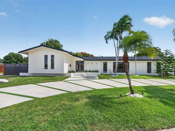 8430 SW 88th St, Miami, FL 33156