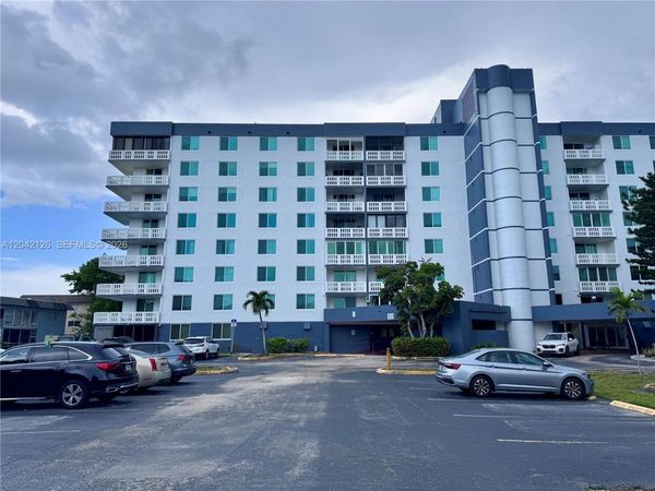 919 Hillcrest Dr , Unit 102, Hollywood, FL 33021