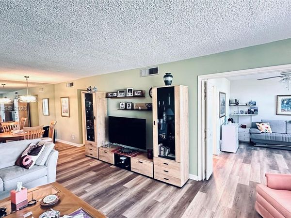 2671 S Course Dr , Unit 208, Pompano Beach, FL 33069