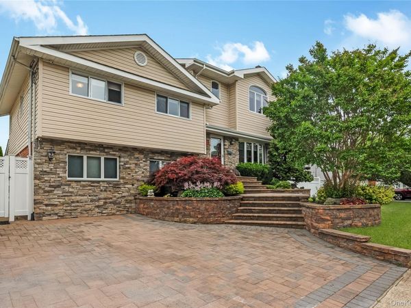 145 Washington Street , Farmingdale, NY 11735