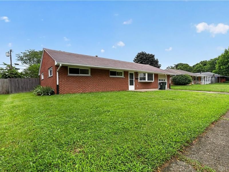 1855 Mattis Drive, Miami Township, OH 45439 Photo 4