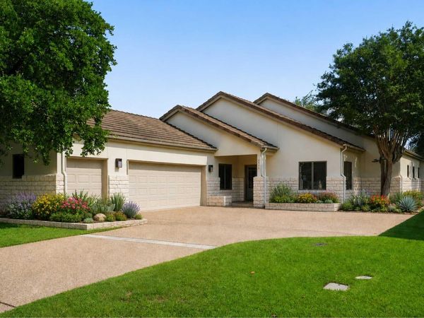 2422 Founders CIR , Spicewood, TX 78669