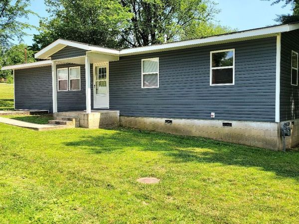 1313 E Benton Avenue , Ava, MO 65608