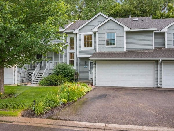 8133 Curtis Lane, Eden Prairie, MN 55347