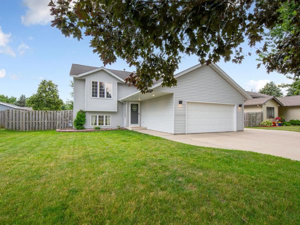 435 Lilac Lane, Madison Lake, MN 56063