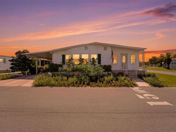 814 GRADO DRIVE , VENICE, FL 34285