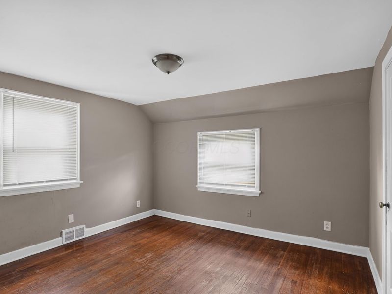 208 S James Road , Columbus, OH 43230 Photo 13