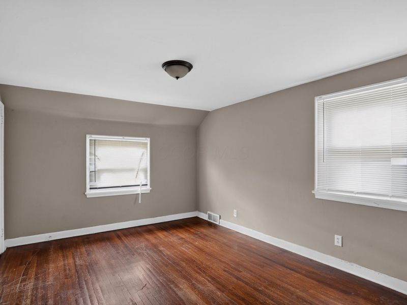 208 S James Road , Columbus, OH 43230 Photo 14
