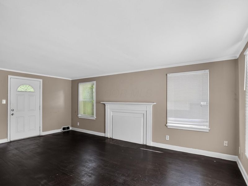 208 S James Road , Columbus, OH 43230 Photo 3