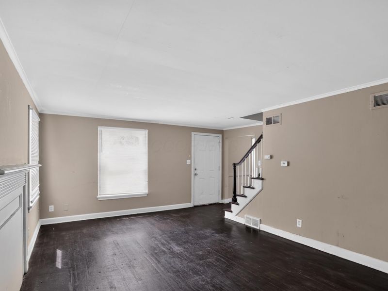 208 S James Road , Columbus, OH 43230 Photo 4
