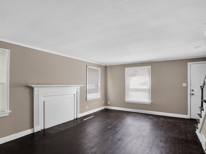208 S James Road , Columbus, OH 43230 Photo 5