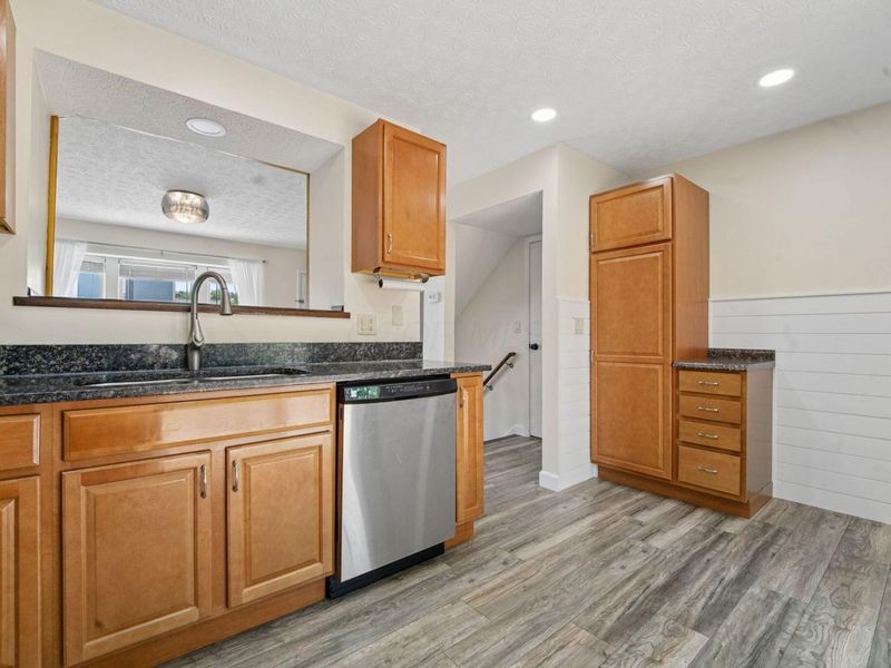 817 Pine Way Drive , Unit M1, Columbus, OH 43085 Photo 5