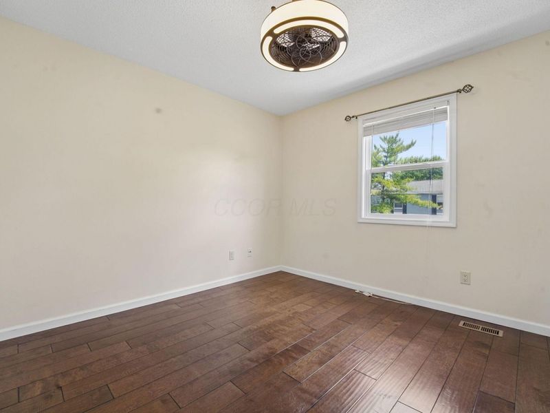 817 Pine Way Drive , Unit M1, Columbus, OH 43085 Photo 9