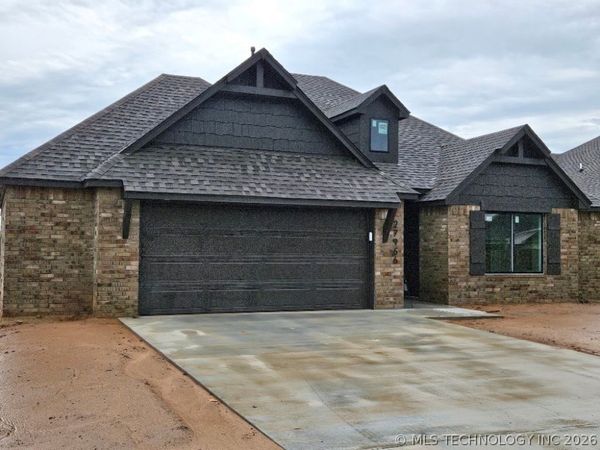27966 E 108th Street S, Coweta, OK 74429