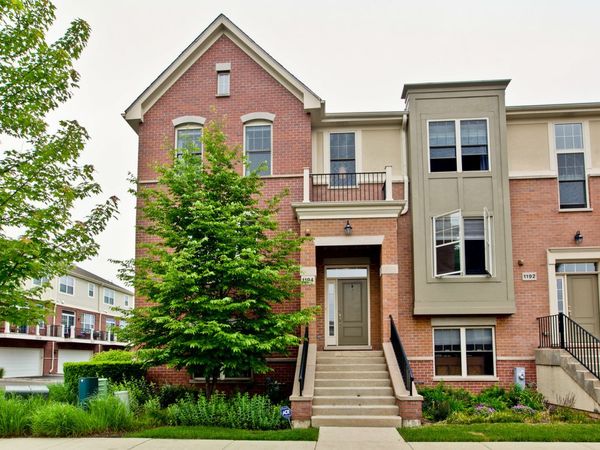 1194 Danforth Court , Vernon Hills, IL 60061