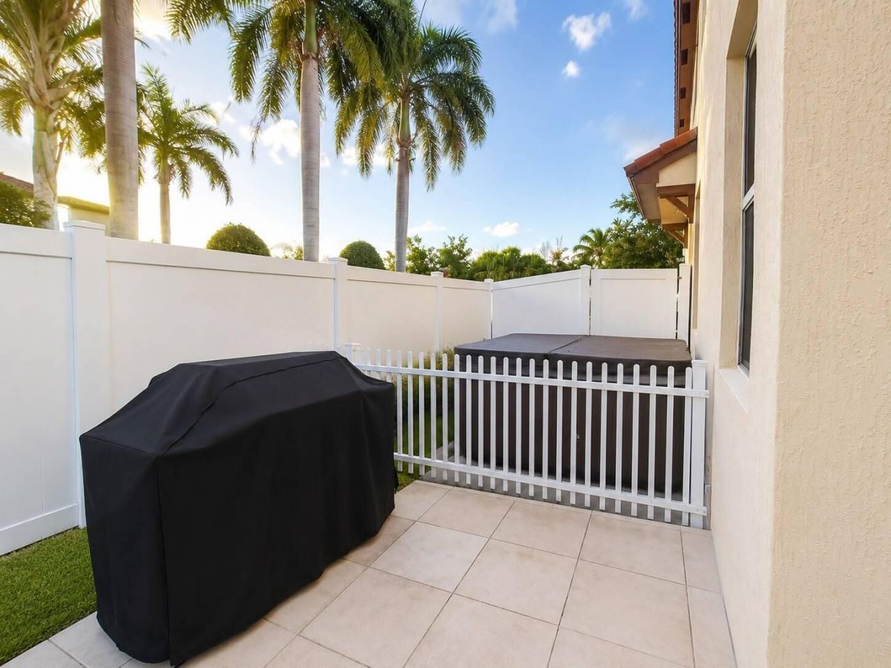 4822 NW 56th Court, Tamarac, FL 33319 Photo