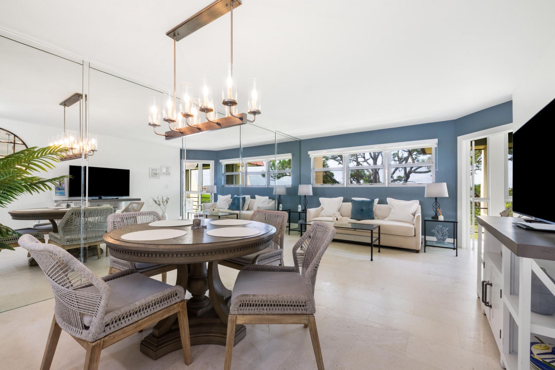 3654 Via Poinciana, Unit 603, Lake Worth, FL 33467 Photo