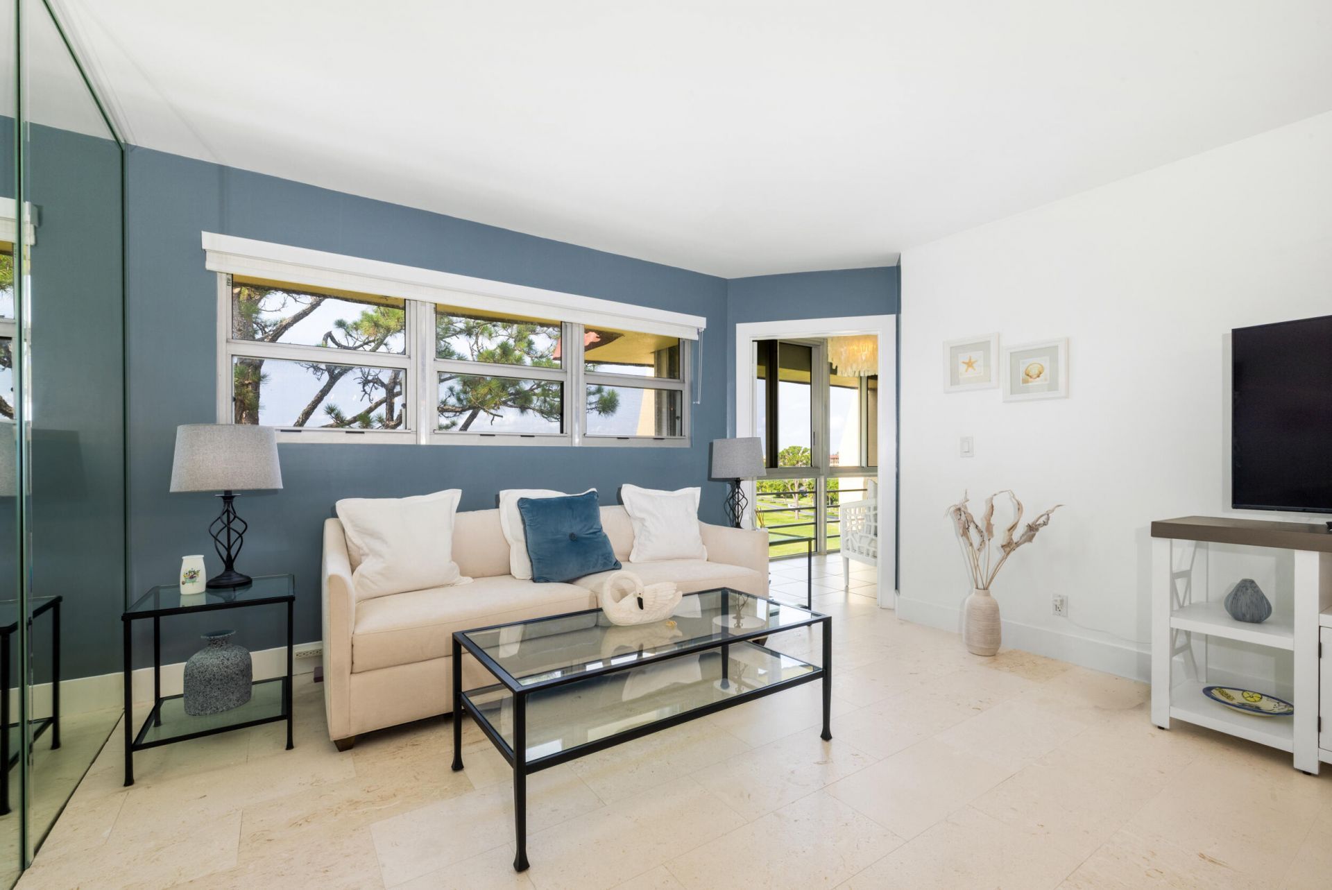 3654 Via Poinciana, Unit 603, Lake Worth, FL 33467 Photo