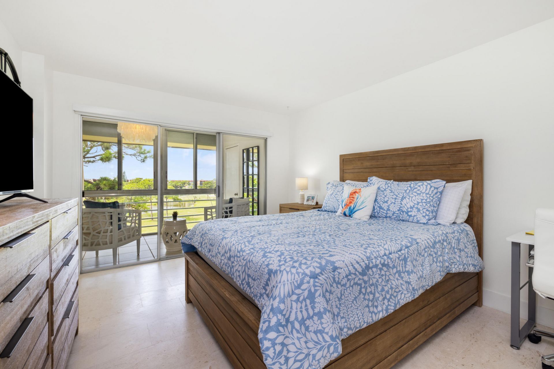3654 Via Poinciana, Unit 603, Lake Worth, FL 33467 Photo