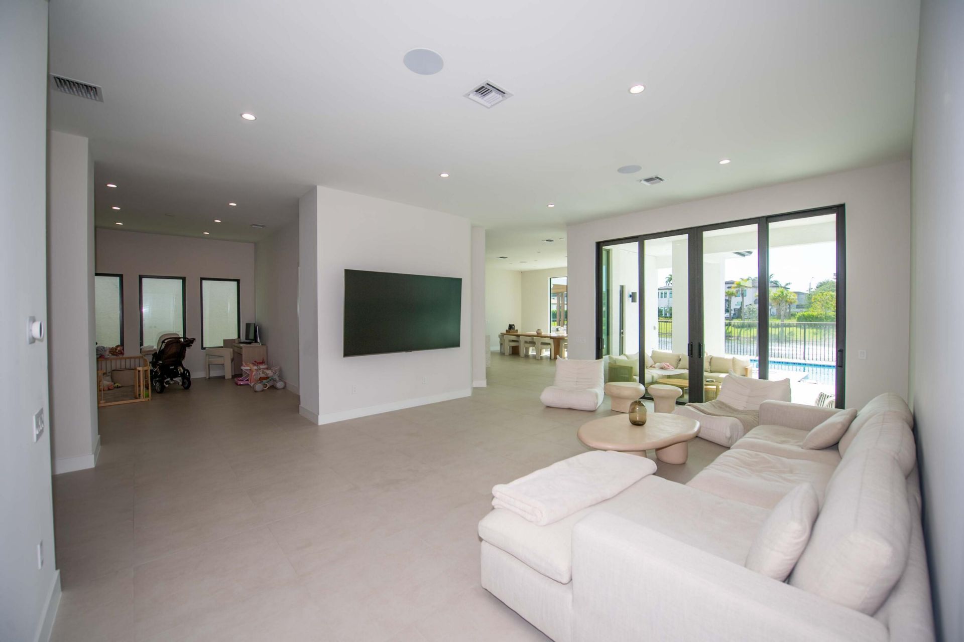 5746 Ashwood Circle W, Hollywood, FL 33312 Photo