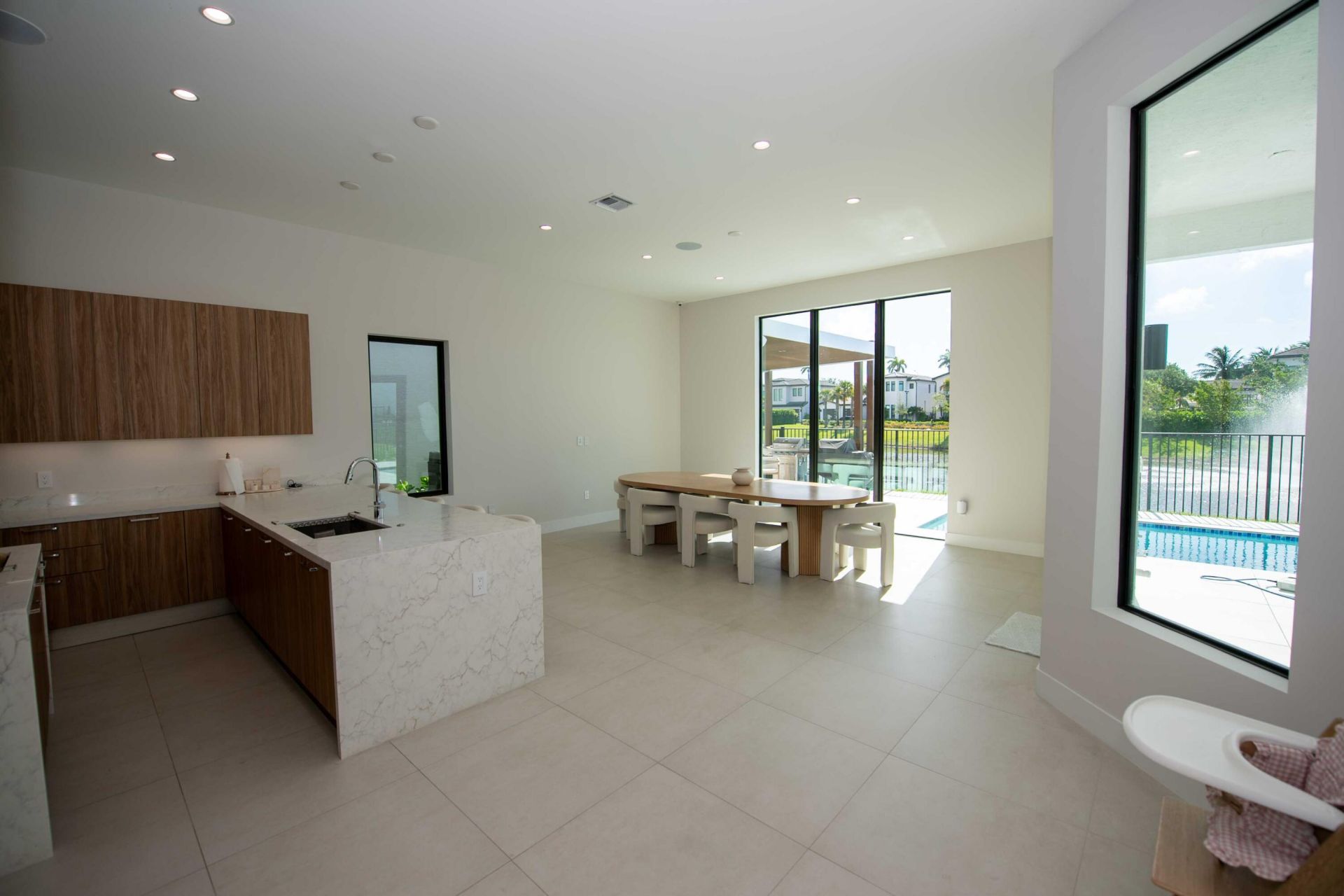 5746 Ashwood Circle W, Hollywood, FL 33312 Photo