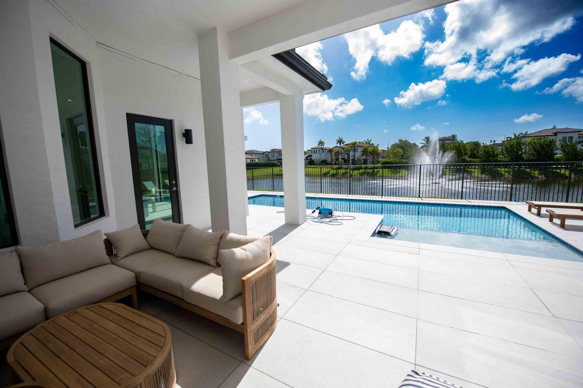 5746 Ashwood Circle W, Hollywood, FL 33312 Photo