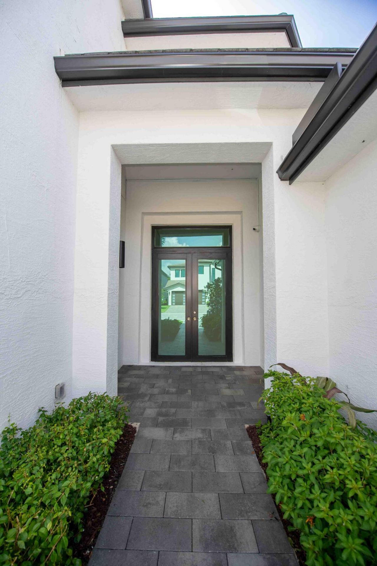 5746 Ashwood Circle W, Hollywood, FL 33312 Photo