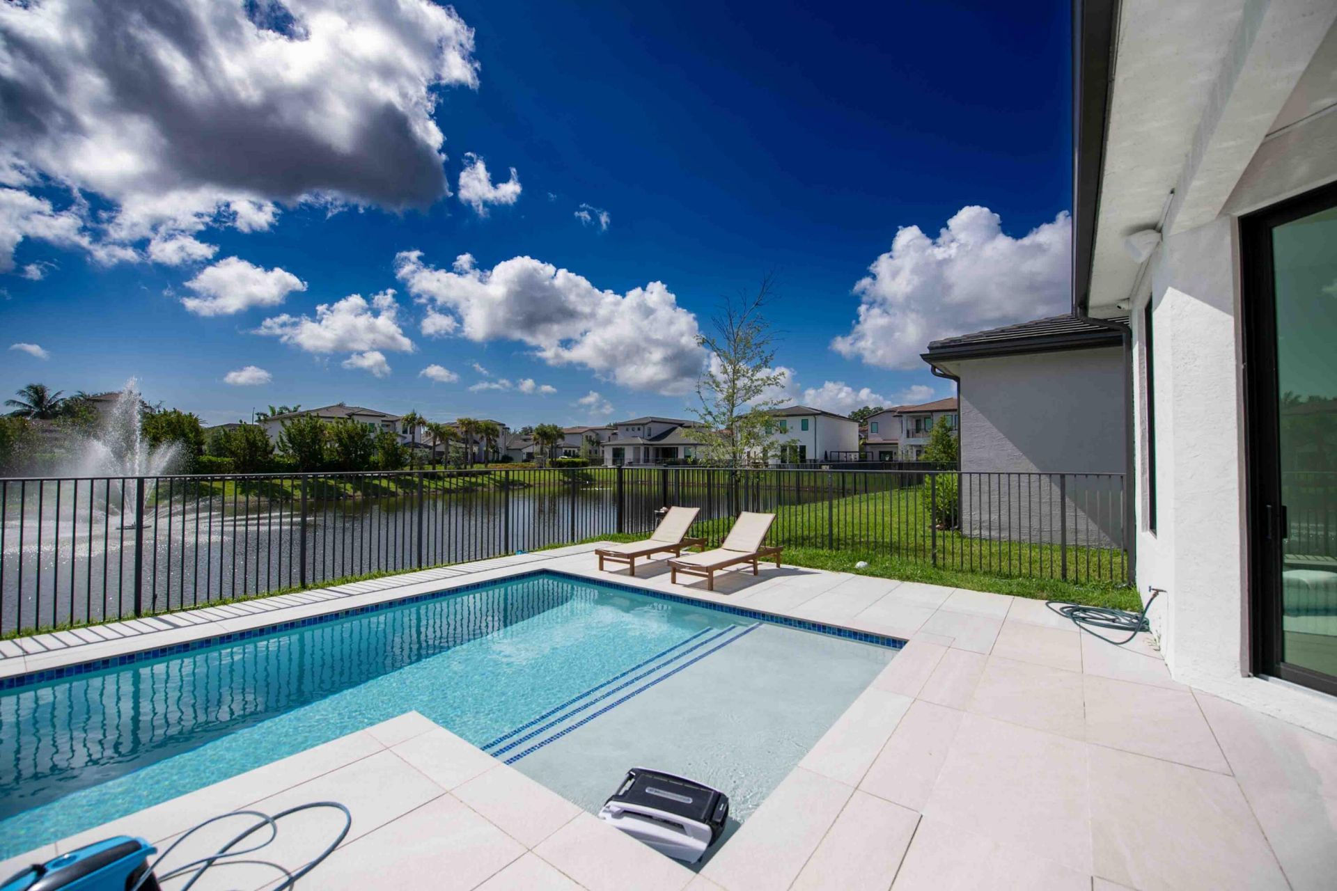 5746 Ashwood Circle W, Hollywood, FL 33312 Photo