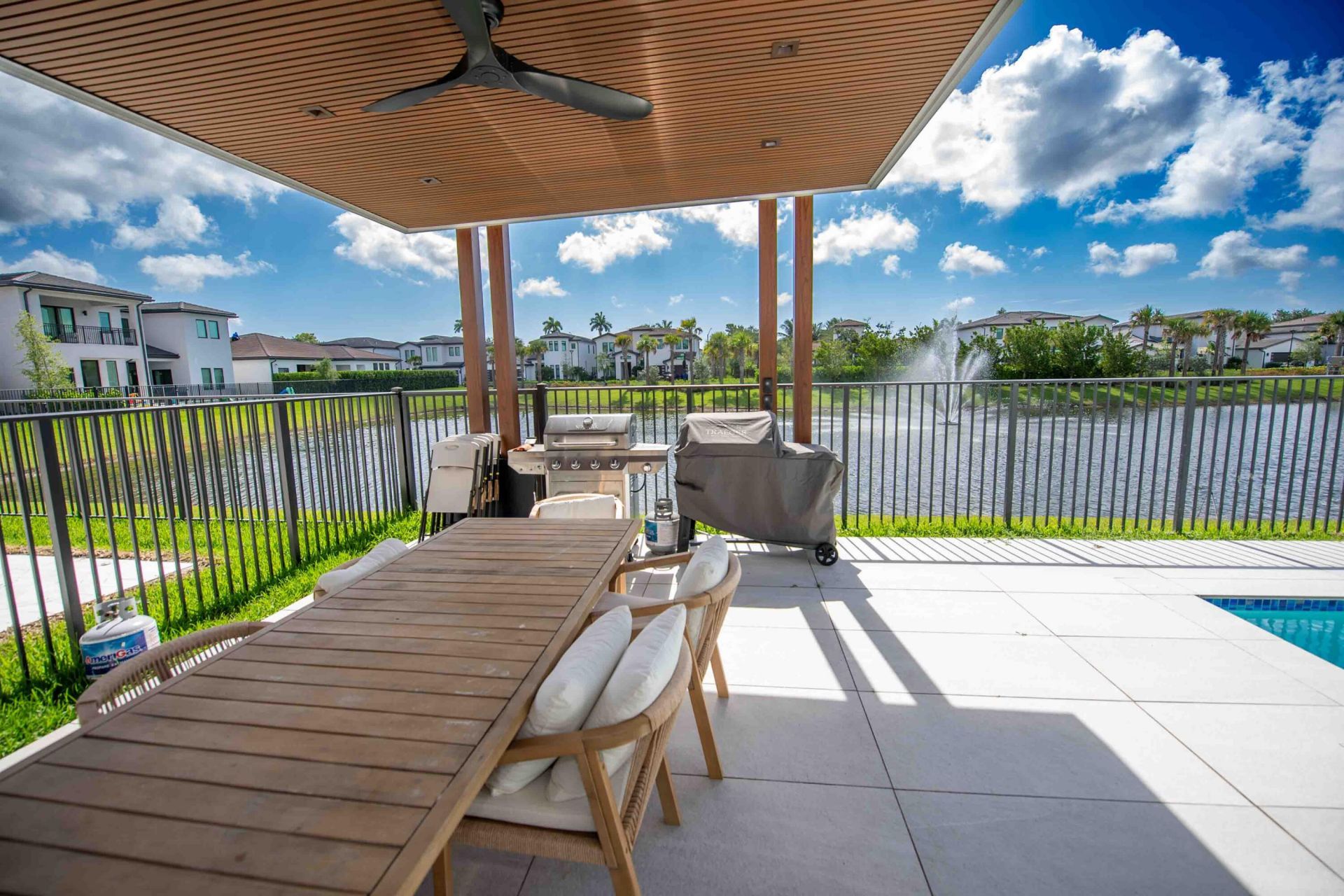 5746 Ashwood Circle W, Hollywood, FL 33312 Photo