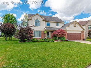 36086 Saint Clair Drive, New Baltimore, MI 48047
