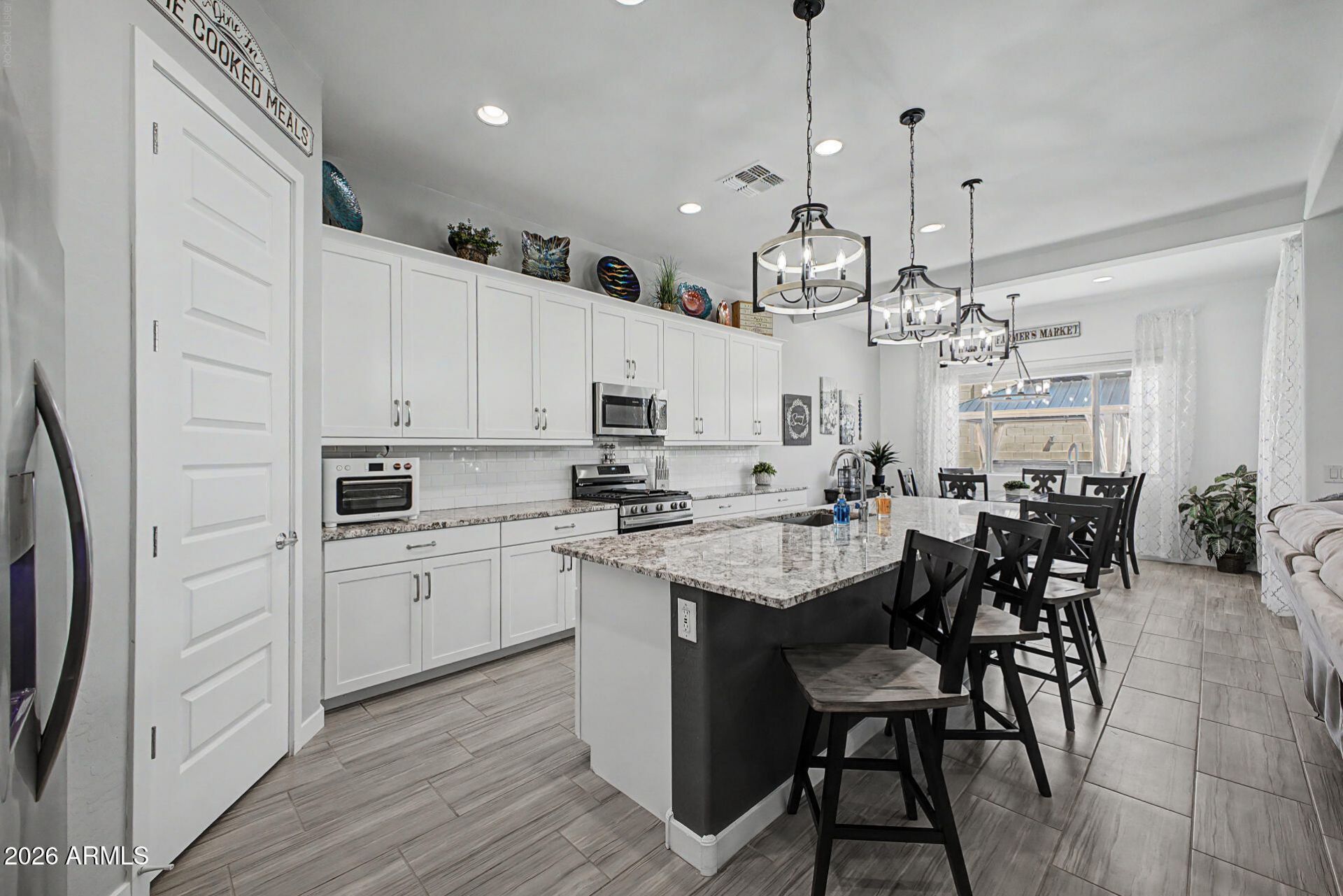 18904 W Laurel Lane, Surprise, AZ 85388 Main Photo