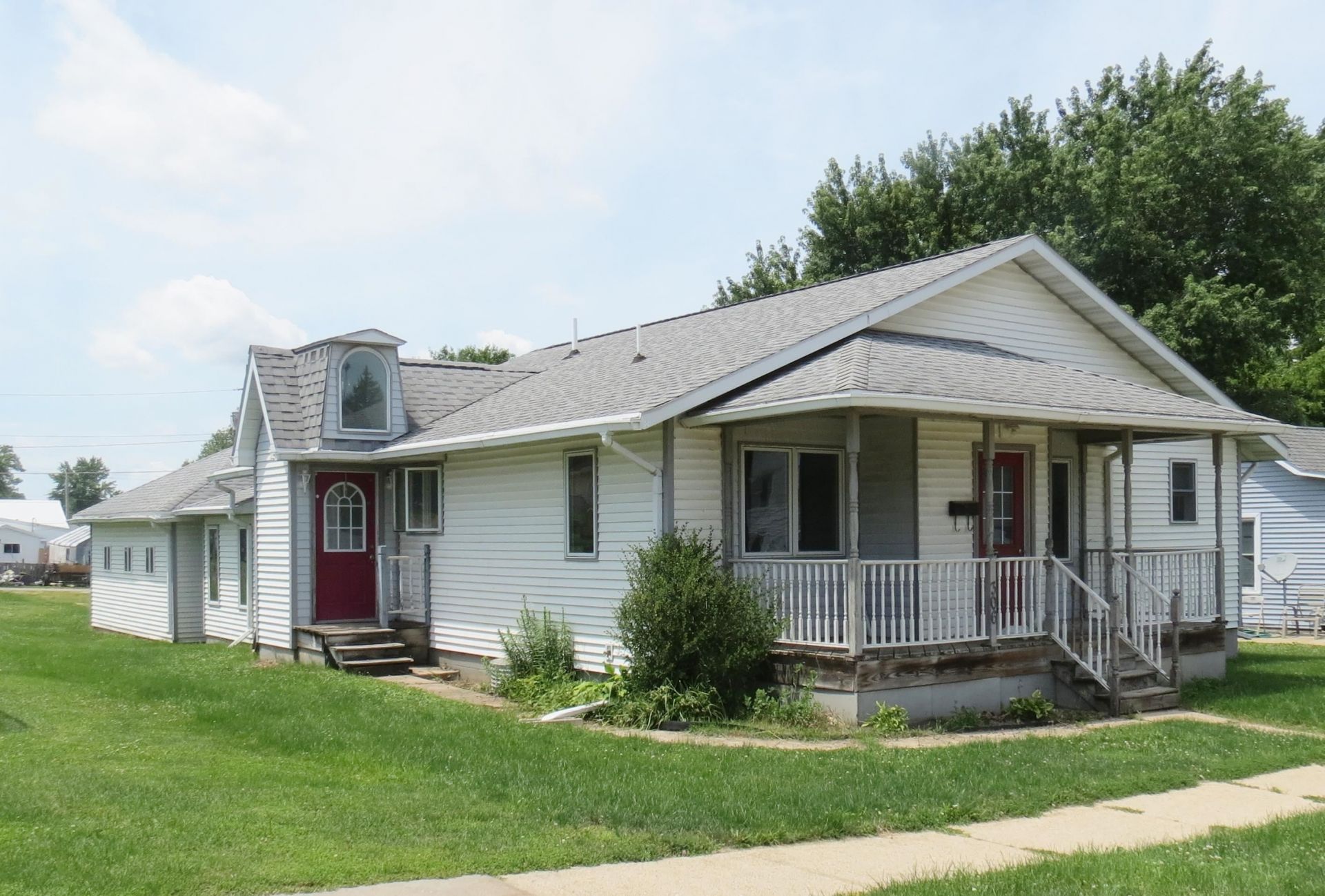 306 N Eliza Street, Maquoketa, IA 52060 Main Photo