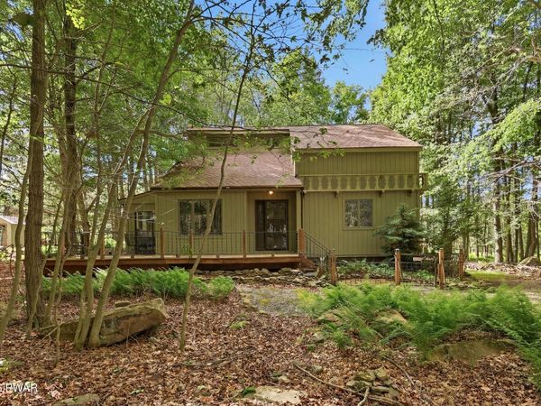 1004 Woodstone Road, Newfoundland, PA 18445