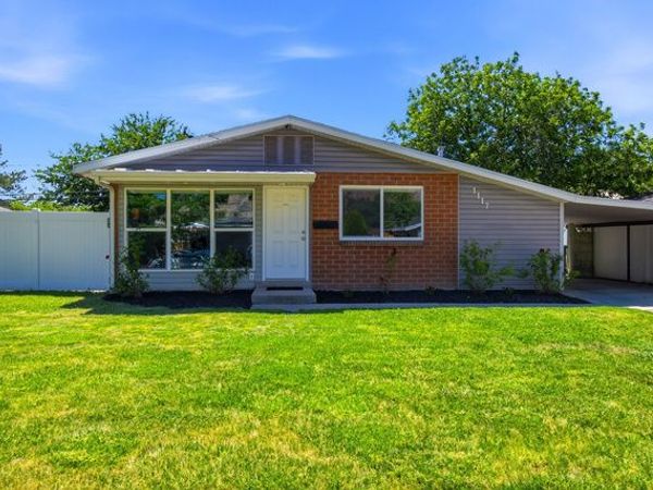 1117 N NOCTURNE DR W, Salt Lake City, UT 84116