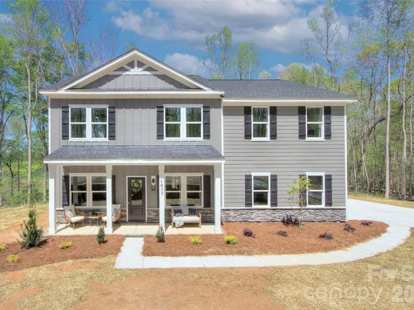 1033 Harrogate Drive, Bessemer City, NC 28016