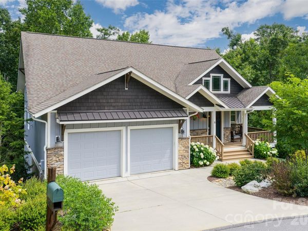 8 Sugarland Ridge Road , Fairview, NC 28730