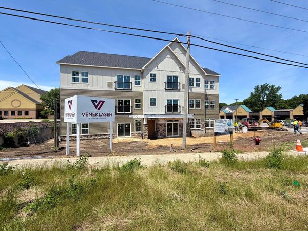 4965 Plainfield Avenue NE, Unit 2, Grand Rapids, MI 49525