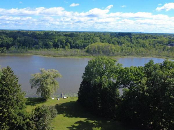 6150 Willow Road, West Bloomfield, MI 48324