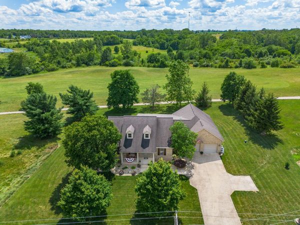 9561 Crownover Road , Williamsport, OH 43164