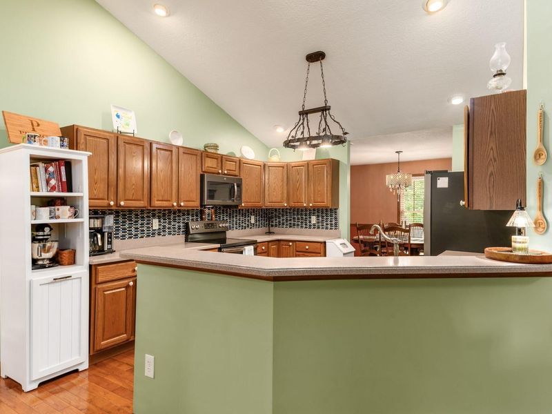 9561 Crownover Road, Williamsport, OH 43164 Photo 15