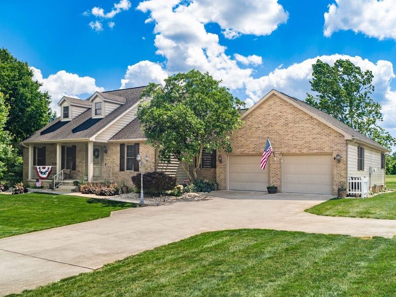 9561 Crownover Road, Williamsport, OH 43164 Photo 2